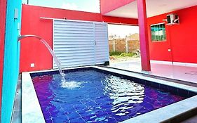 Family'S House